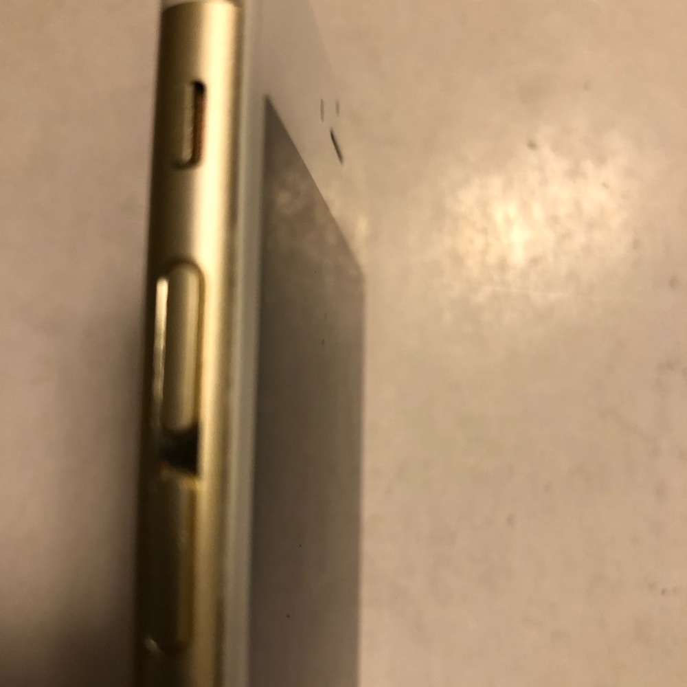 iPhone 6plus - Picture 3 of 4